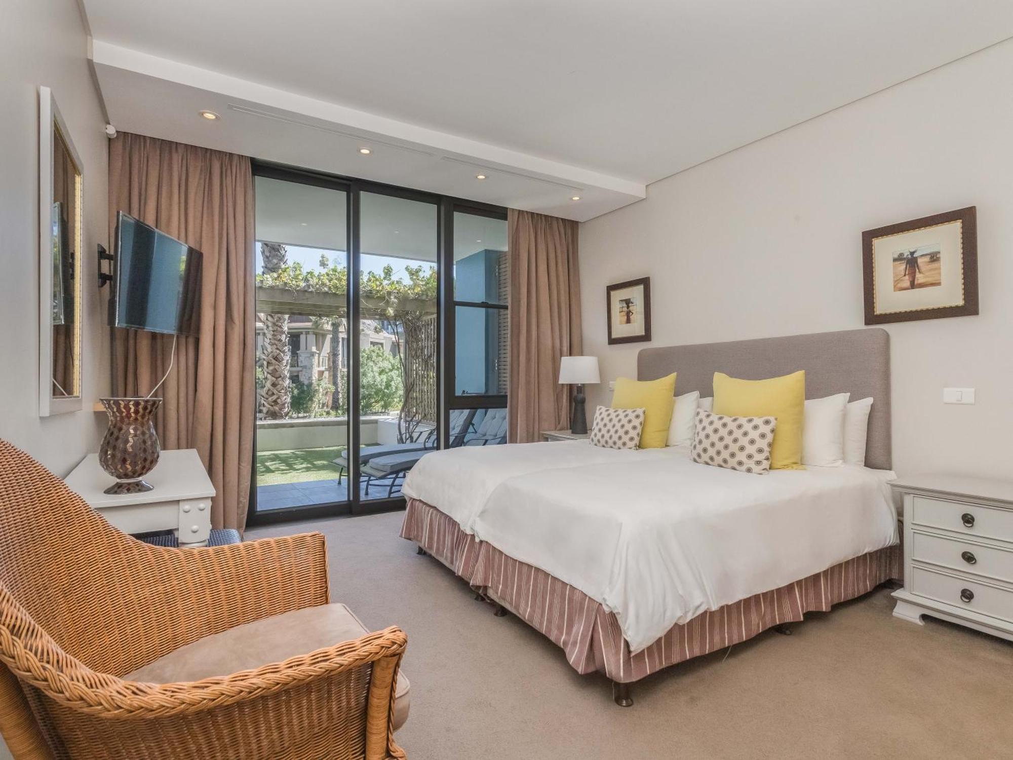 Mountain Marina Luxury Apartments Cape Town Room photo