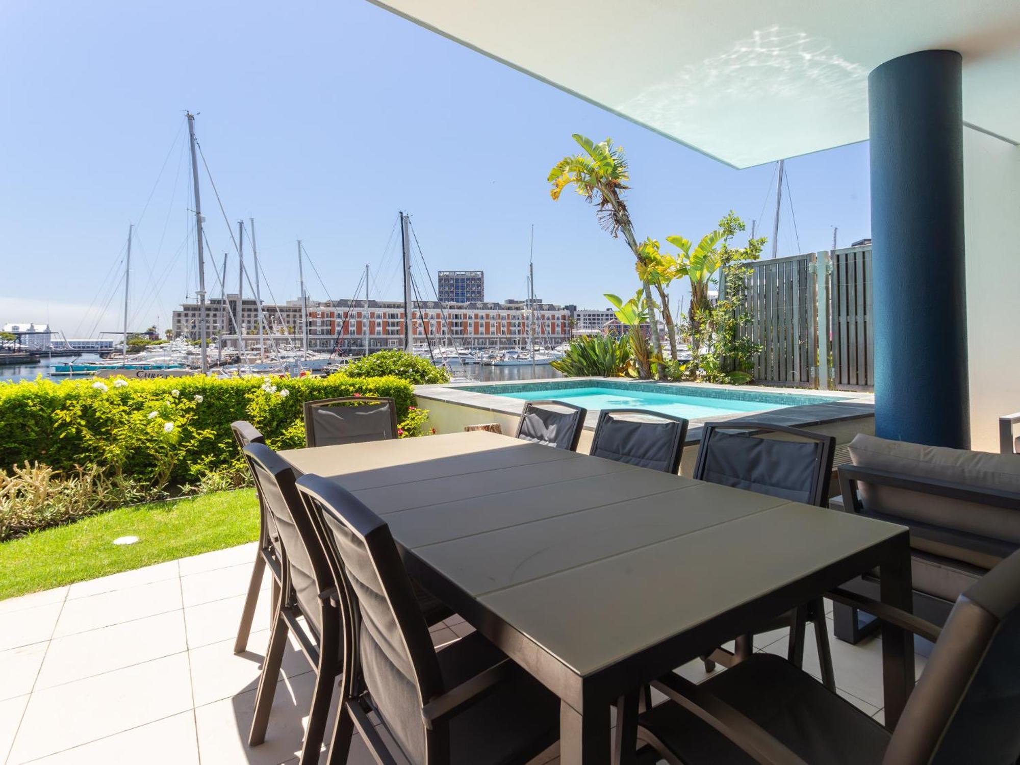 Mountain Marina Luxury Apartments Cape Town Room photo